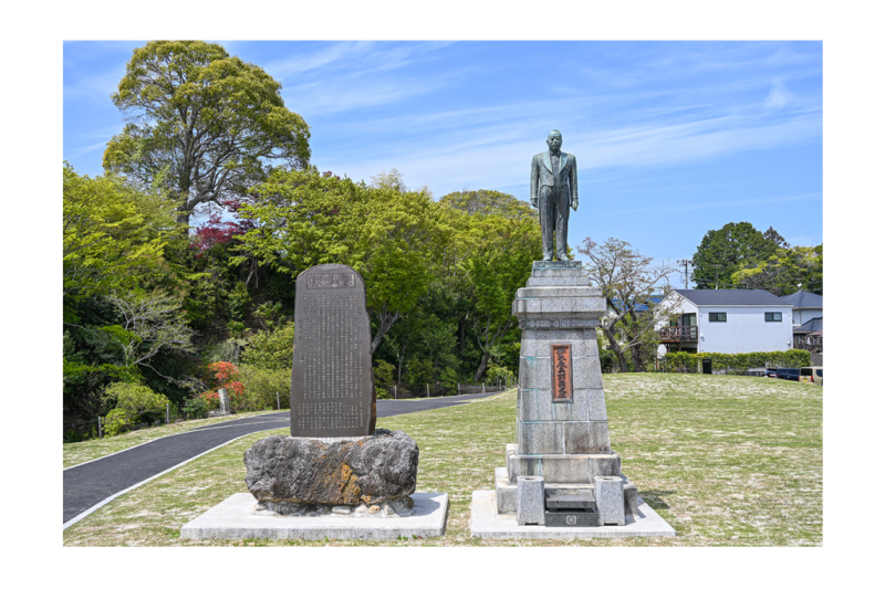 鈴木辰三郎翁之像