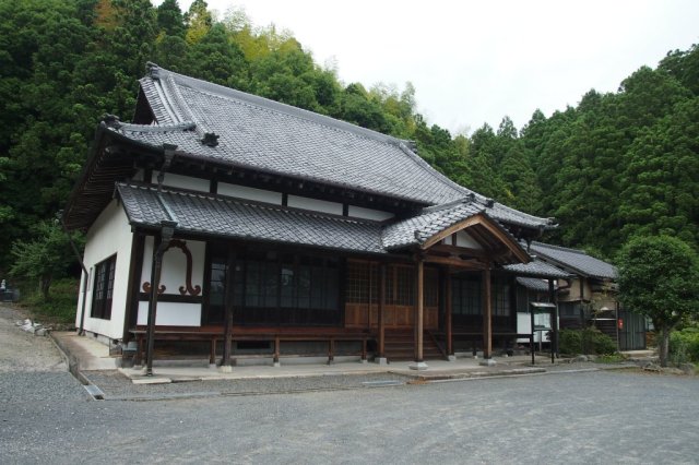 龍勝寺