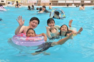 ウォーターパーク メインプール