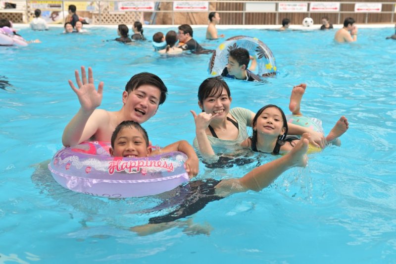 ウォーターパーク メインプール