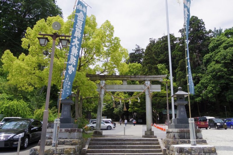 金刀比羅神社　湯立神事