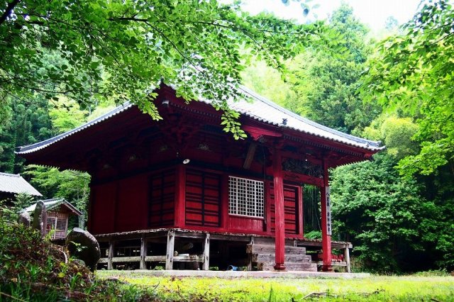 八茎薬師(八茎寺)