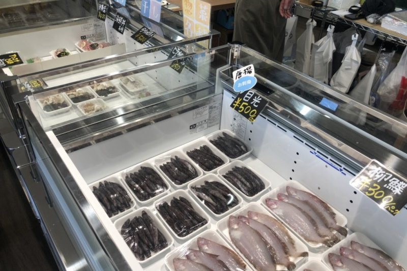 はま水店内