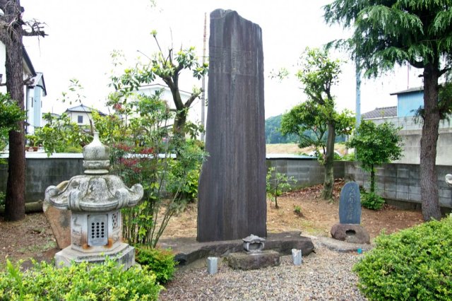 二ッ橋の仙台塚